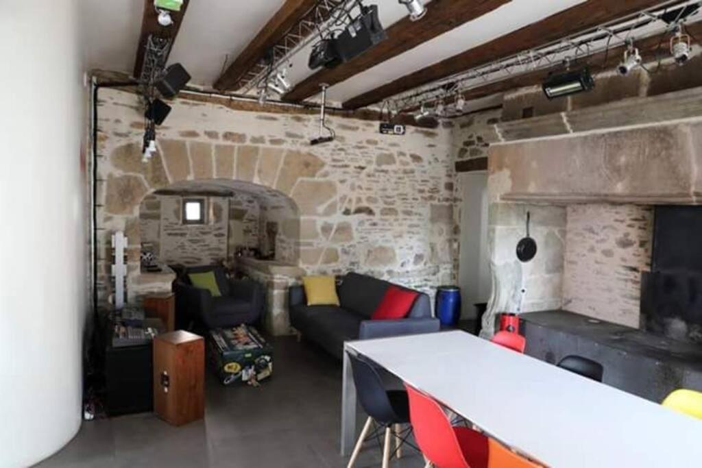 Maison Sur Les Hauteurs De Brive-La-Gaillarde Dampniat Exterior foto